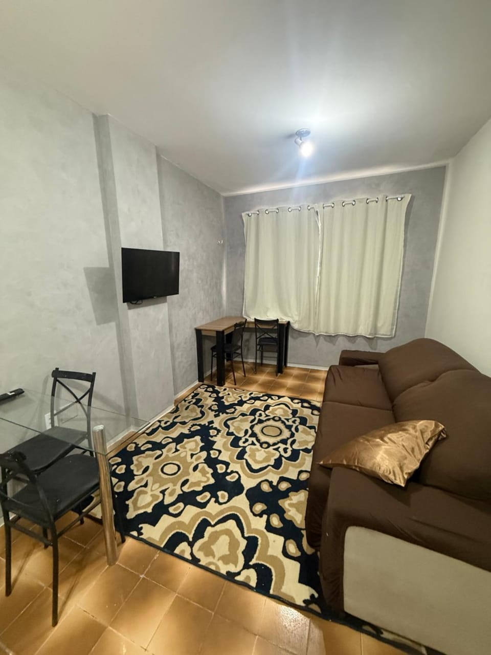 Apartamento completo com vaga de garagem a 200 metros da praia Apartment in Fortaleza