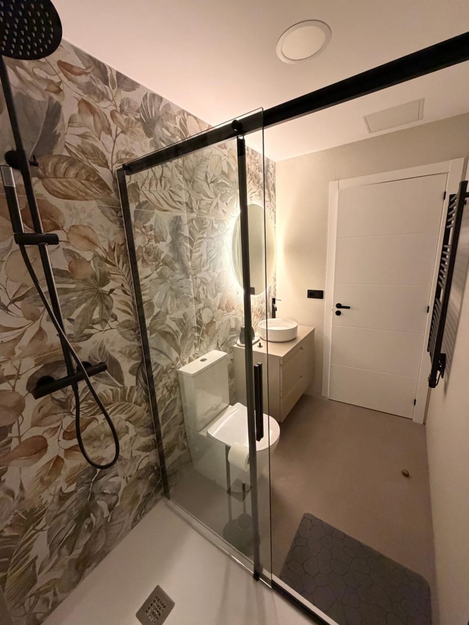 Milagrosa Square Apartment in Lugo