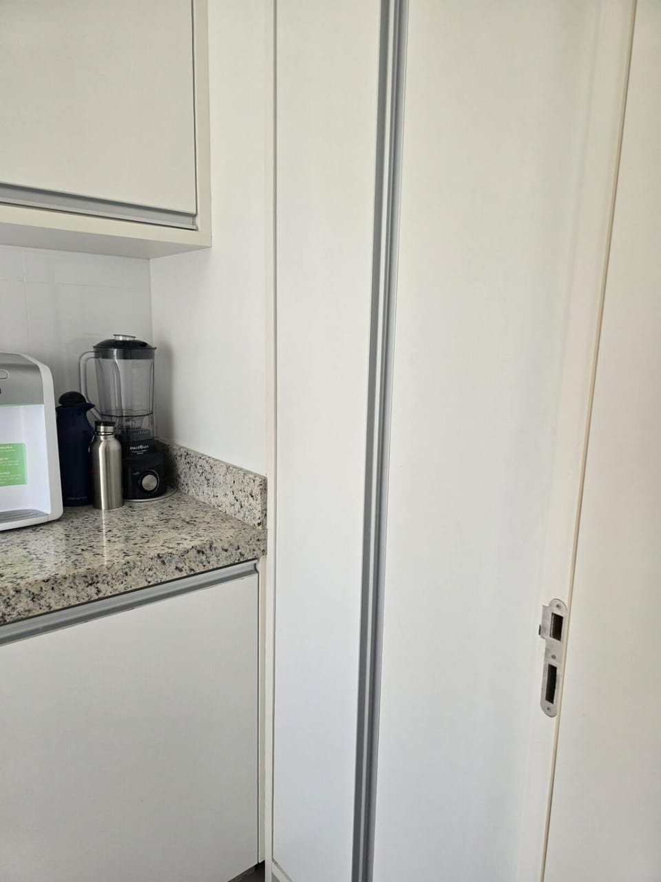 Apartamento Família em Meia-Praia, 3 suítes, completo Apartment in Porto Belo