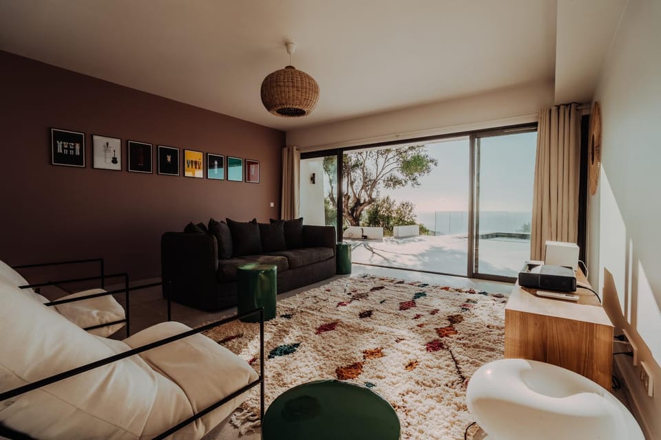 Property building, Living room