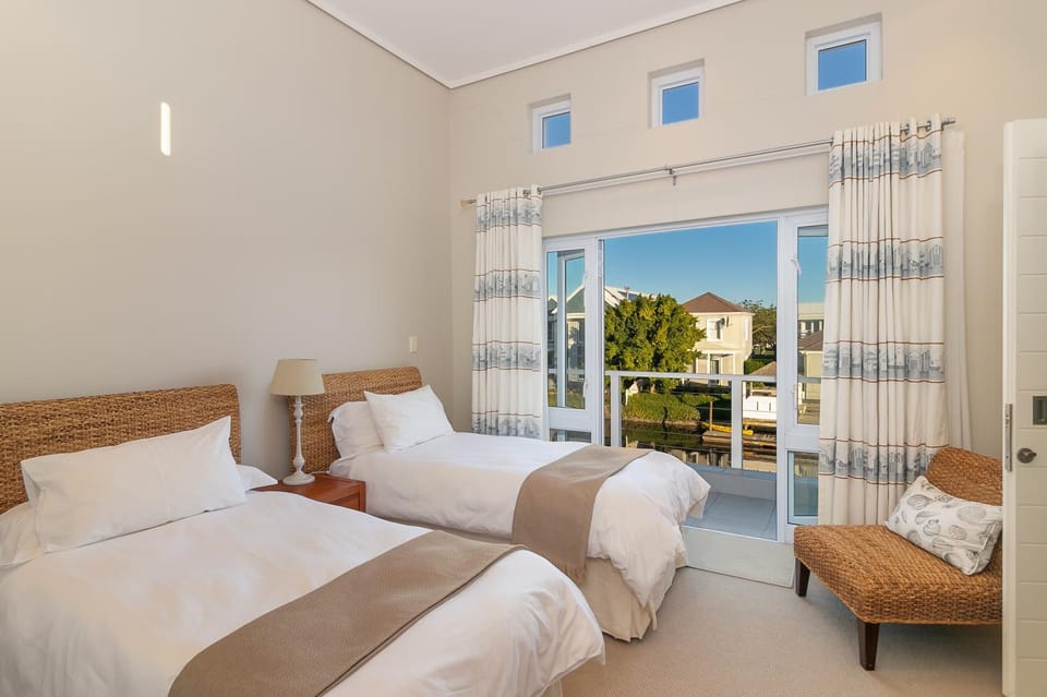 Resort Living on the Water Villa in Knysna