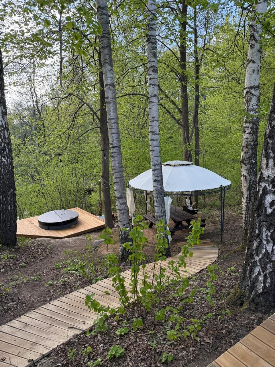 Patio, BBQ facilities, Hot Tub, Inner courtyard view