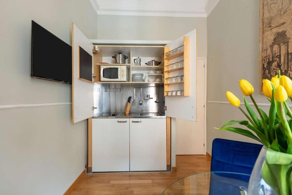 Kitchen or kitchenette, kitchen
