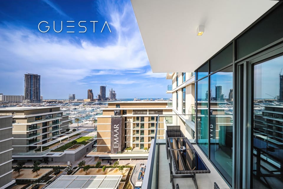 Property building, View (from property/room), Balcony/Terrace
