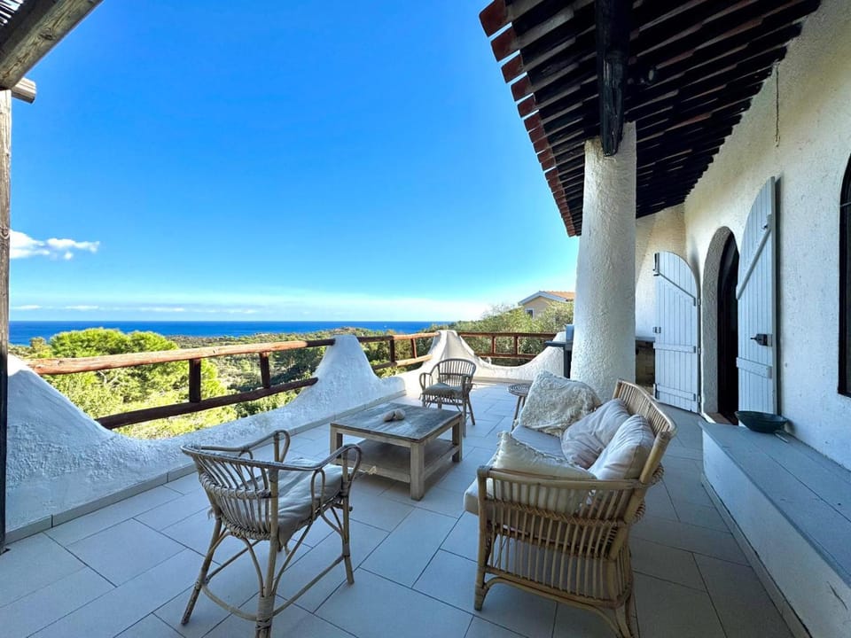 Natural landscape, View (from property/room), Balcony/Terrace, Sea view