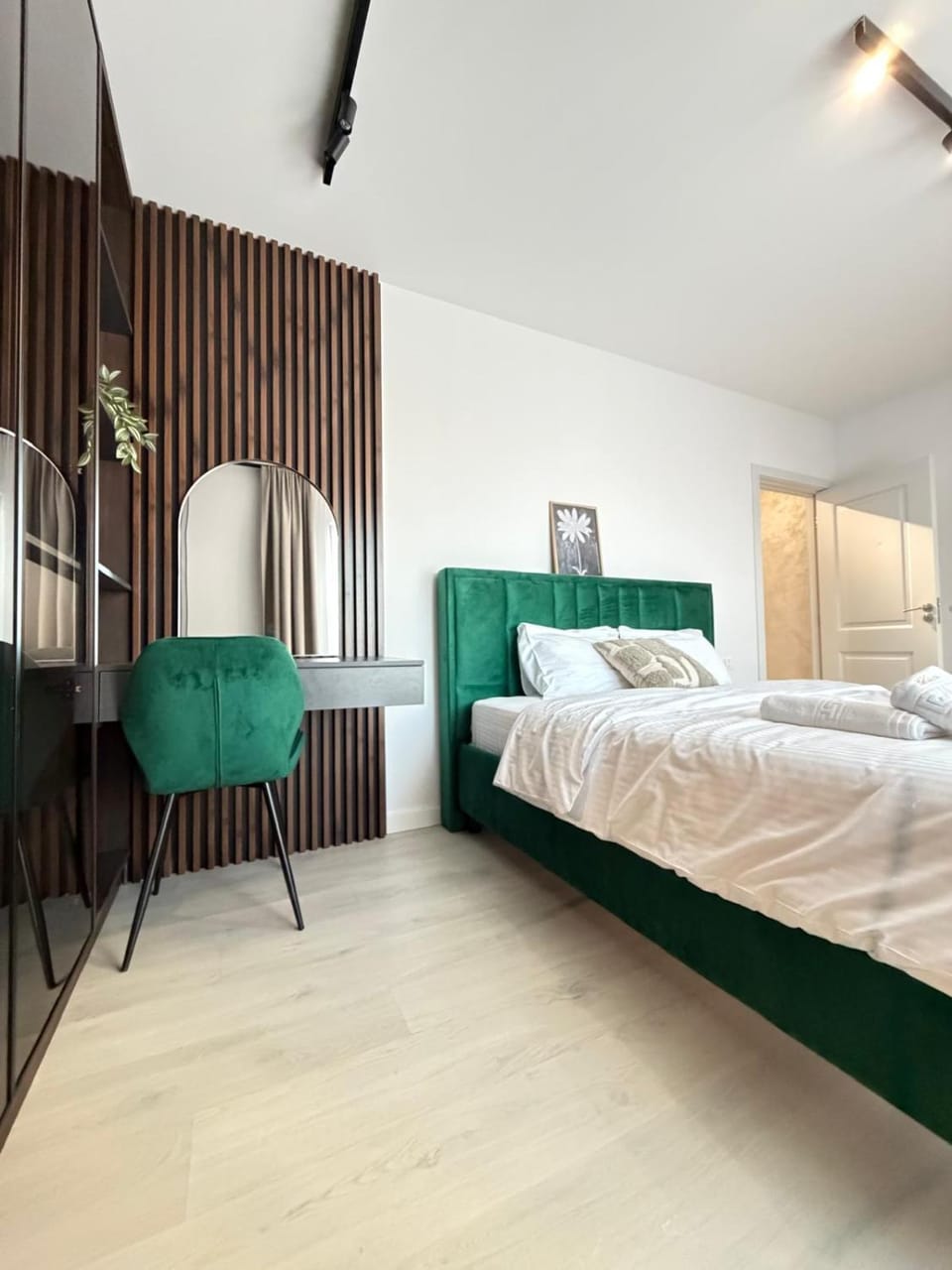Decorative detail, Bedroom, wardrobe