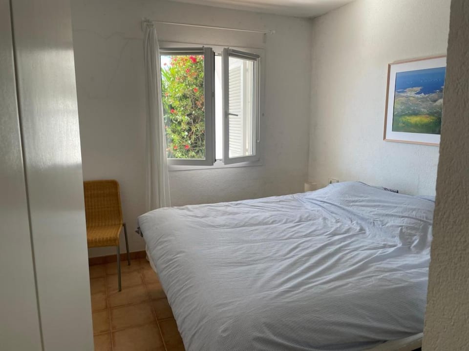 Vivienda con terraza y plaza de parking Apartment in Cadaqués
