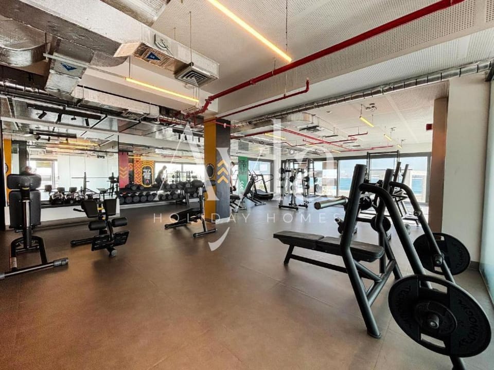 Modern Studio Retreat Free Beach Access Apartment in Abu Dhabi