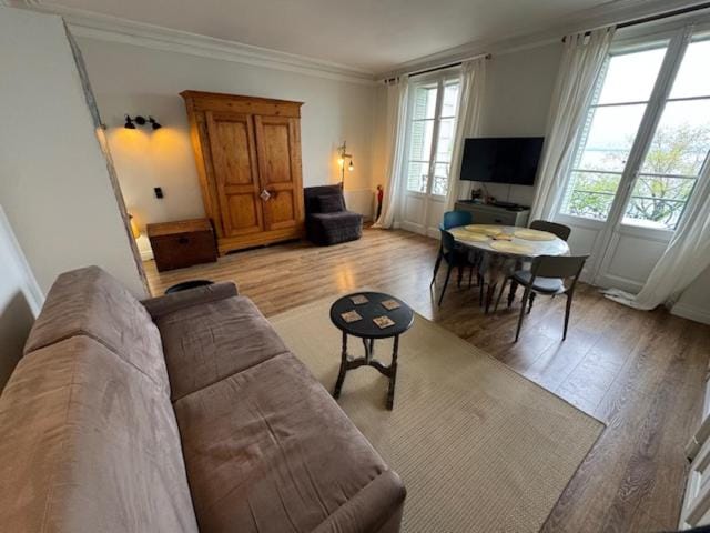 Le Beaupré face au lac Leman Apartment in Évian-les-Bains