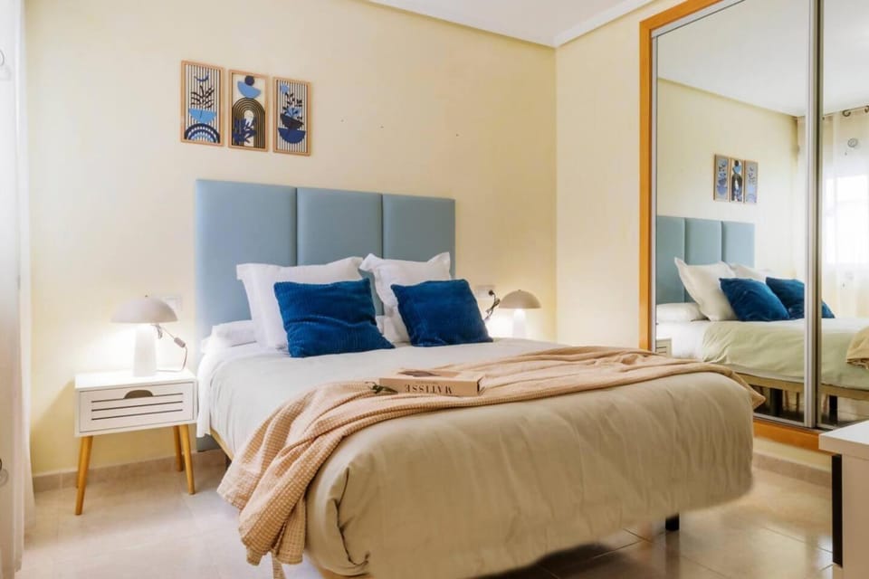 Apartment Pink City Beach Apartment in Torrevieja