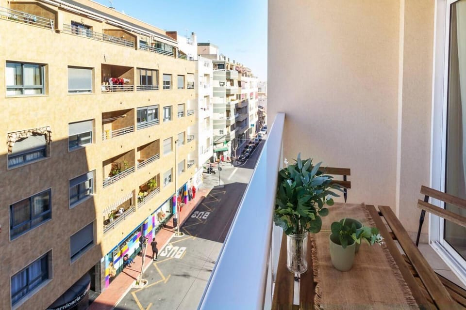 Apartment Pink City Beach Apartment in Torrevieja