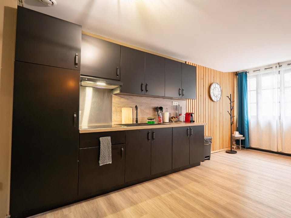 dishwasher, microwave, kitchen