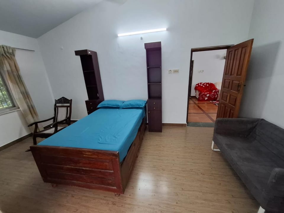 Private Peaceful Room in Goan Villa Nature View Vacation rental in Goa, India