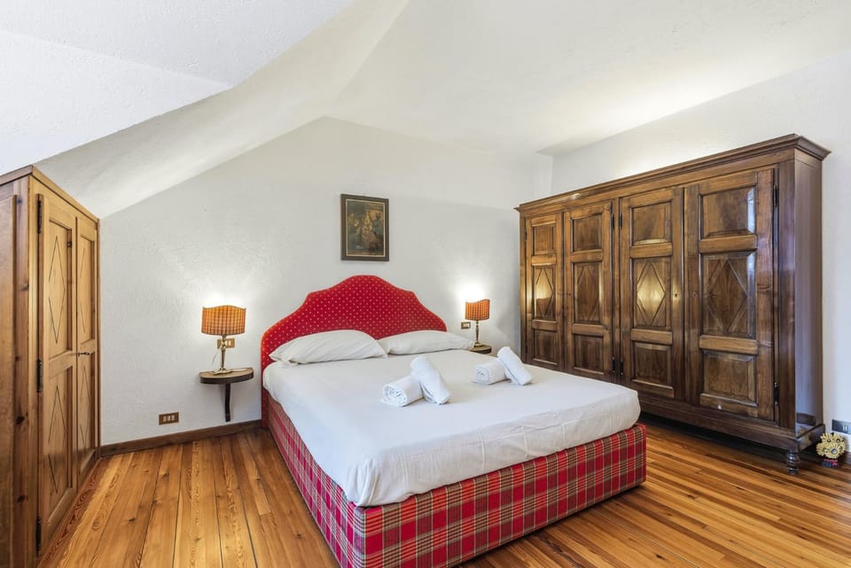 Hostdomus - Chalet Claviere Apartment in Piedmont