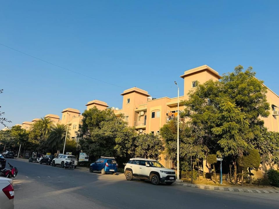 Elegant 1RK Studio Flat Near Prem mandir Apartment in Uttar Pradesh
