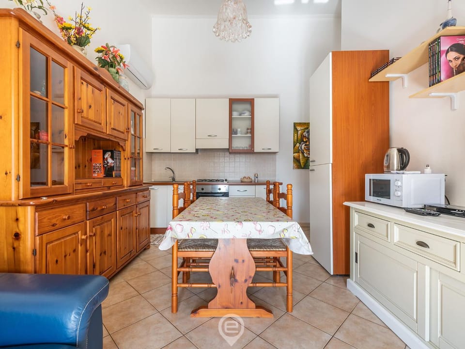 Estay - Appartamento fiorito - Beach - AirCon - WiFi Apartment in Sardinia