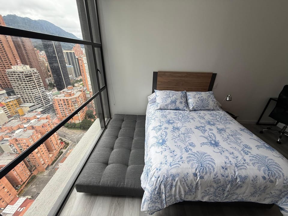 Photo of the whole room, Bedroom
