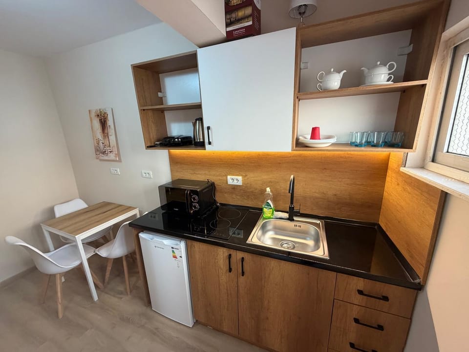 Modern Studio - Piazza Place, Durres Apartment in Tirana County, Albania