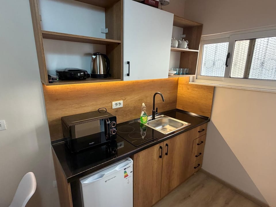 Modern Studio - Piazza Place, Durres Apartment in Tirana County, Albania