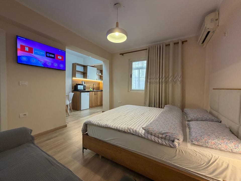 Modern Studio - Piazza Place, Durres Apartment in Tirana County, Albania