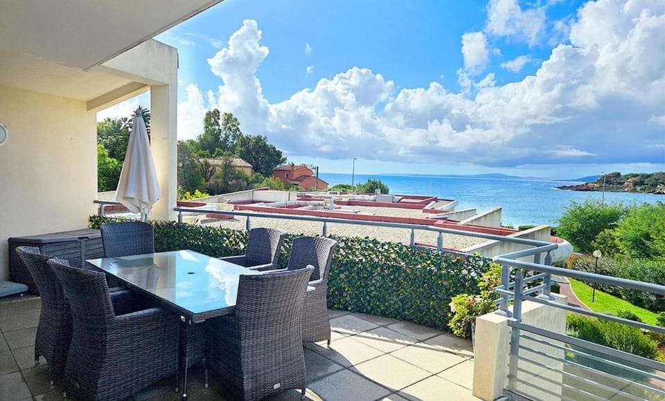 Appartement Rivera Apartment in Saint-Raphael