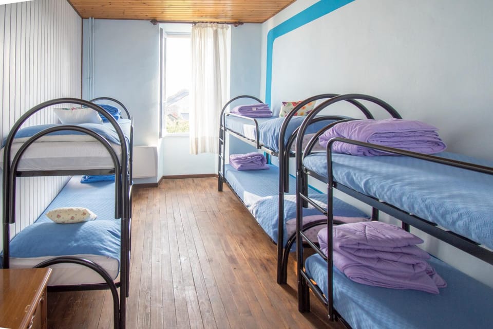 Bed, Photo of the whole room, Bedroom, Garden view, Mountain view, bunk bed, Inner courtyard view, heating