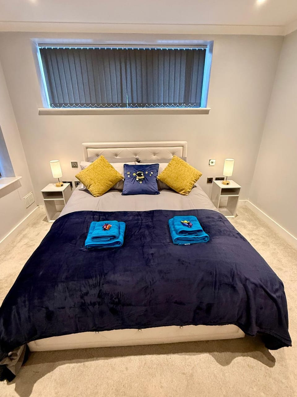 Perfect Getaway in Vibrant Neighbourhood Apartment in Brentford