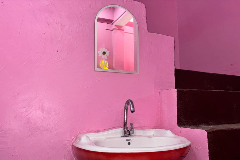 RN HOTEL & Restaurant House in Nepal