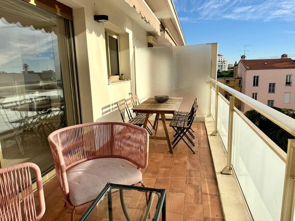 Balcony/Terrace, Balcony/Terrace