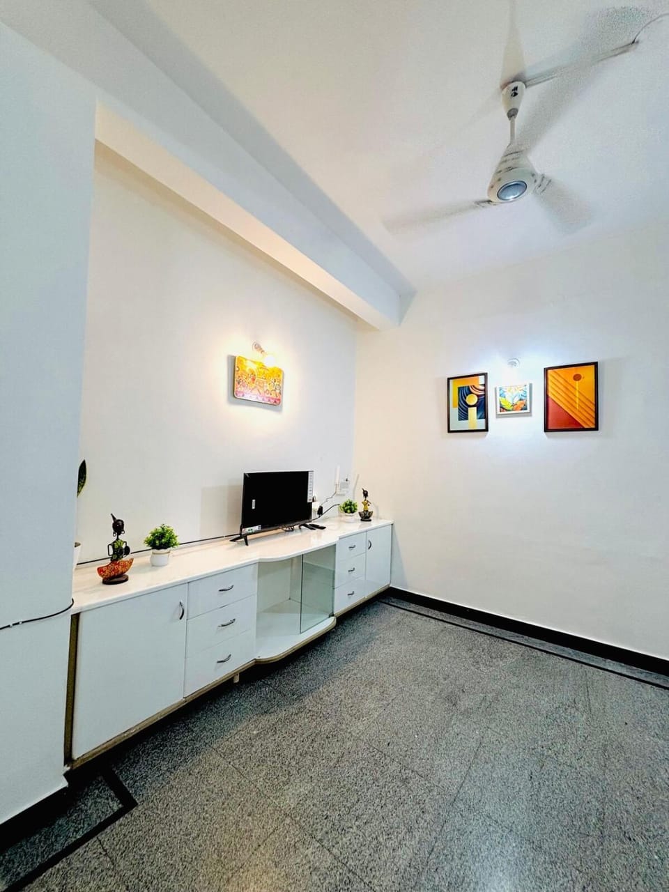 Trove Villa Koramangala, HSR - BTM 1BHK - Carnberry Apartment in Bengaluru