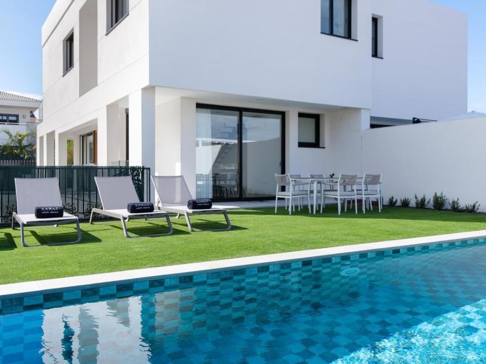 KARAT Villa La Quinta House in Canary Islands