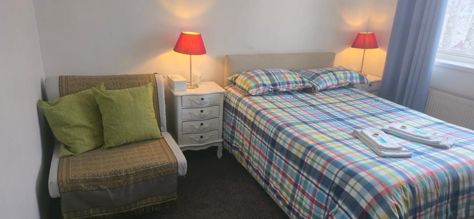 Bula Bista 3 double rooms Vacation rental in Southampton