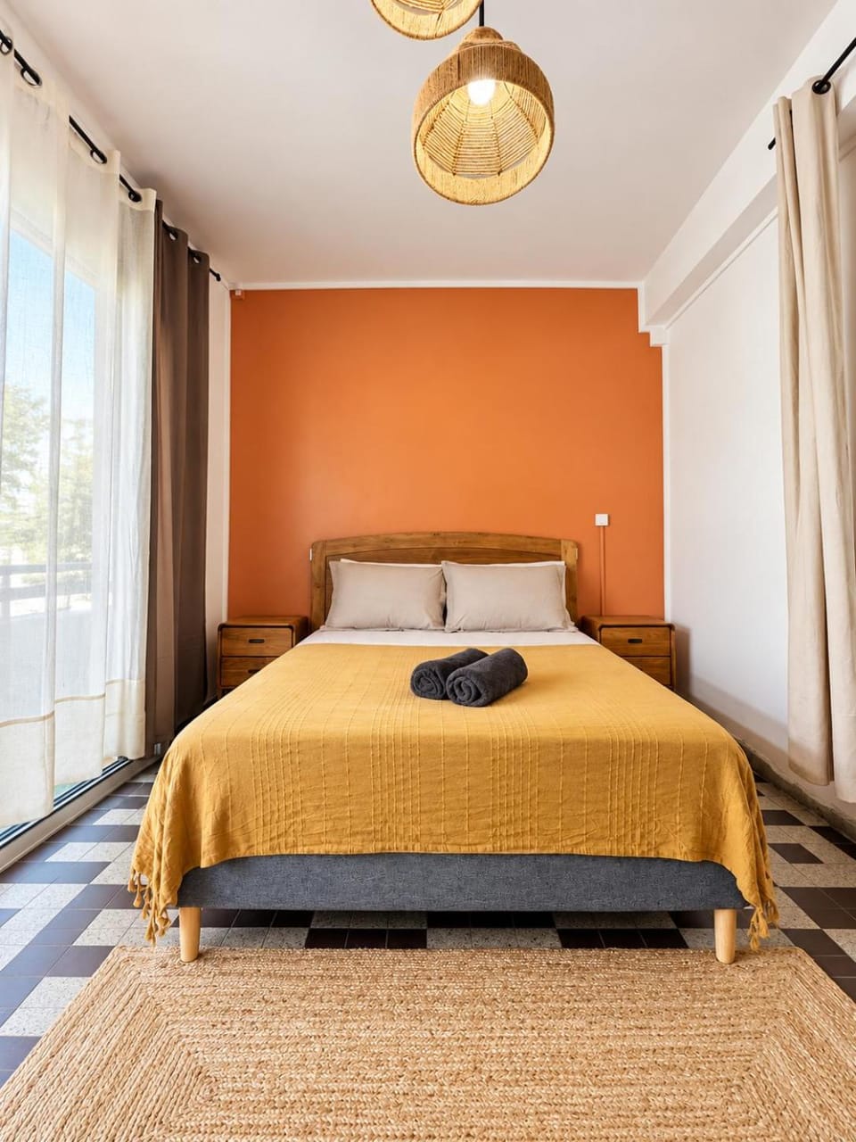 Bed, Bedroom, air conditioner