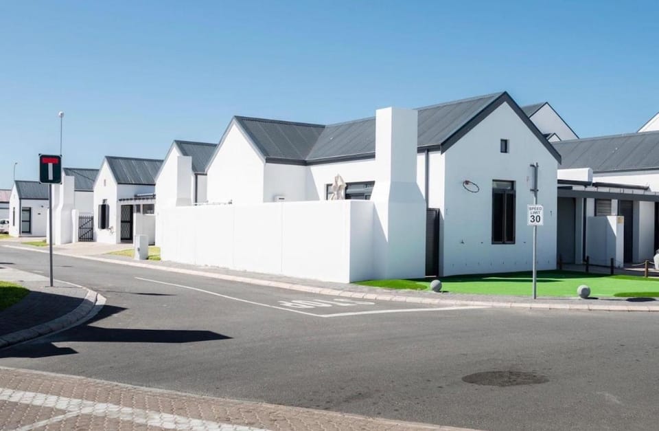 Modern Langebaan Escape with Braai & Parking Apartment in Western Cape
