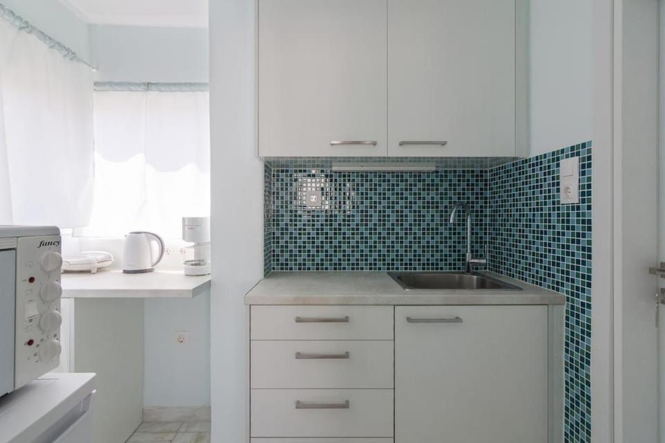 Luxury Retreat with Iconic Acropolis View Koukaki Apartment in Athens