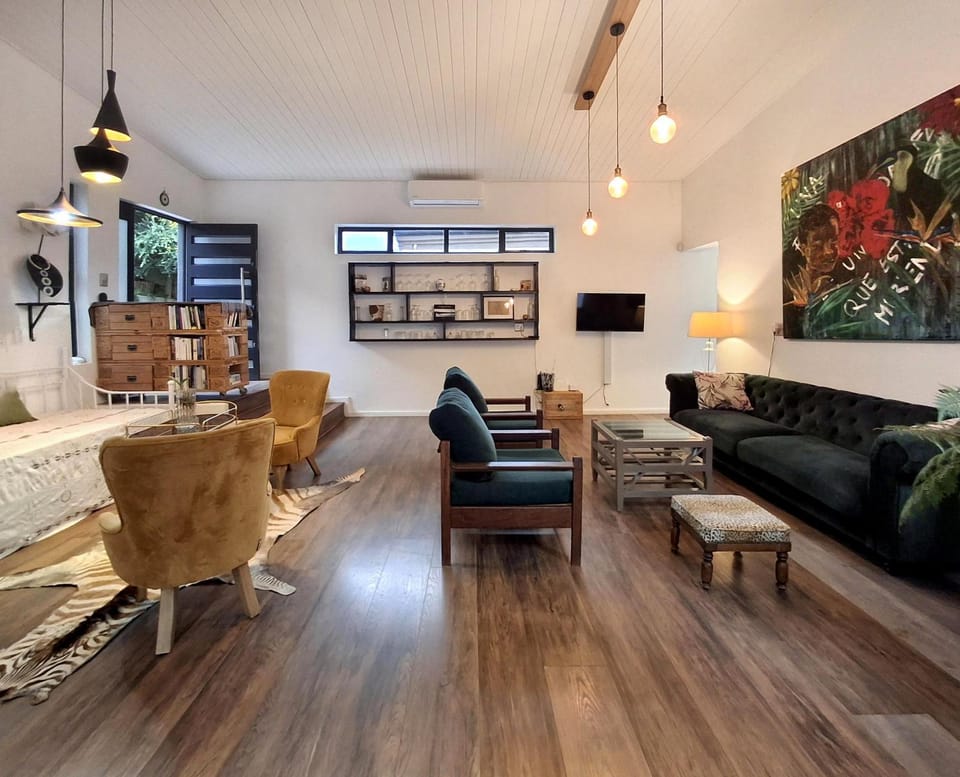 Communal lounge/ TV room, Lounge or bar