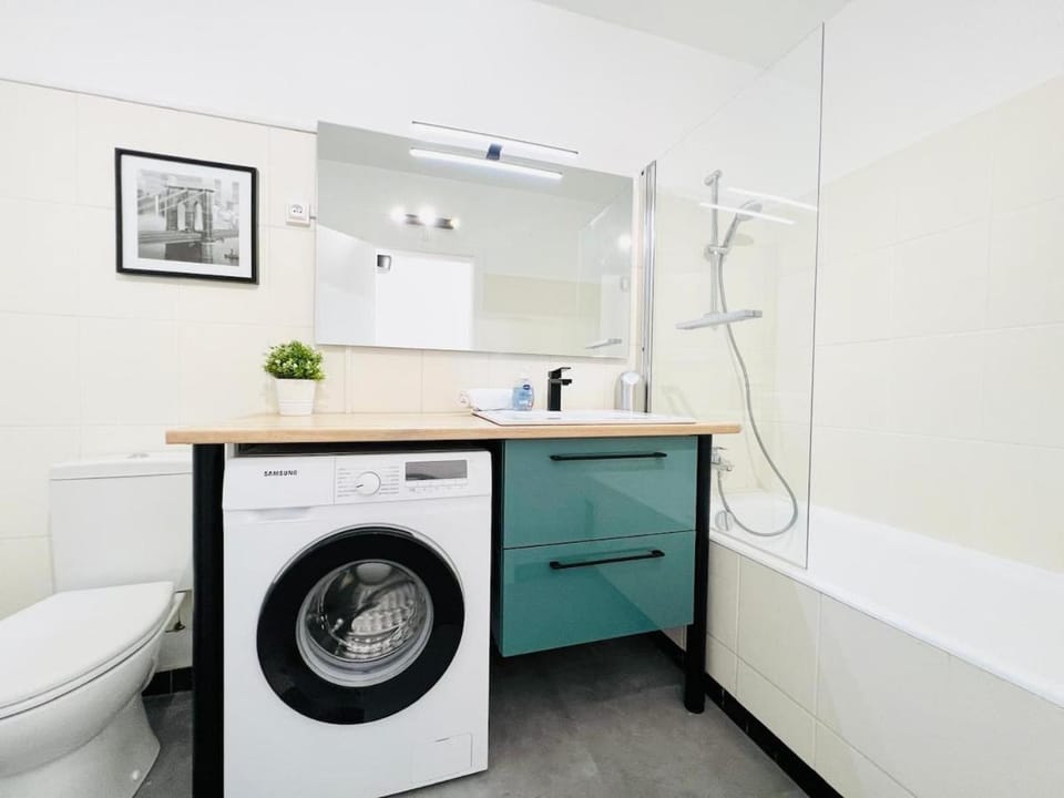 242 PB 1 Chambre Parking Partdieu Train Station Apartment in Villeurbanne