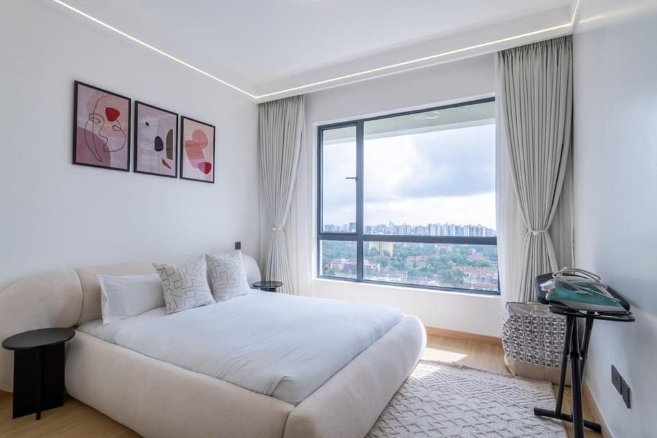 Luxurious One Bedroom, Pool, Fast wifi, Skyline View Apartment in Nairobi County