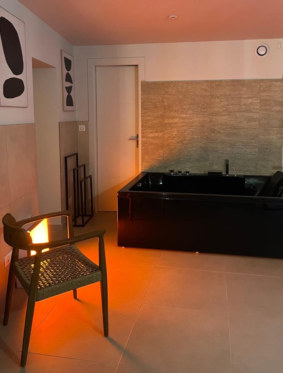Suite ROMANTIQUE HAUT DE GAMME POUR ADULTE Apartment in Provence-Alpes-Côte d'Azur