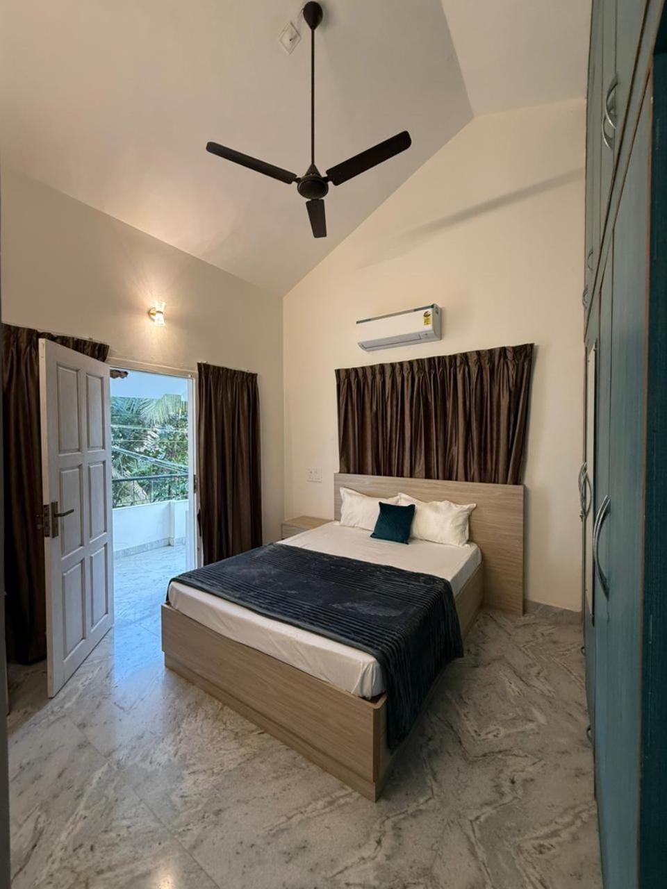 Port Inn Villa Villa in Mangaluru
