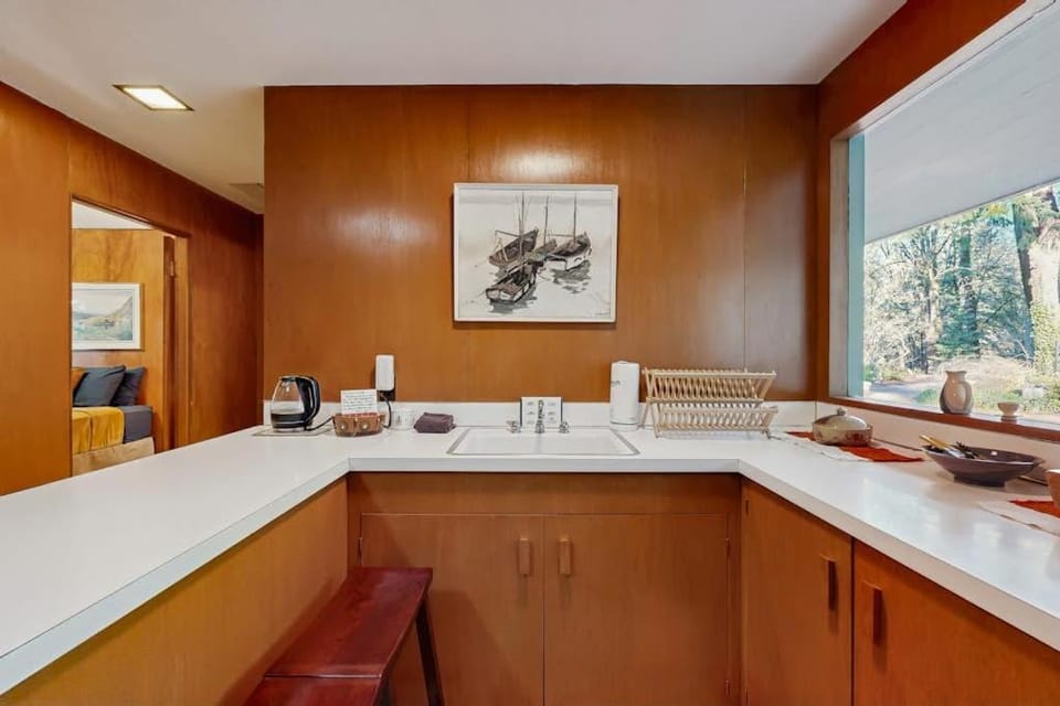 Forest Hideaway Apartment in Portland
