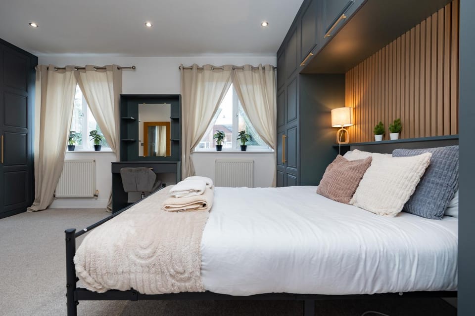 Open Mind Property- 6BRHome, HotTub & Free Parking House in Fareham District