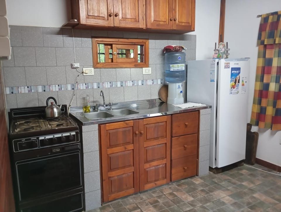 Communal lounge/ TV room, Kitchen or kitchenette
