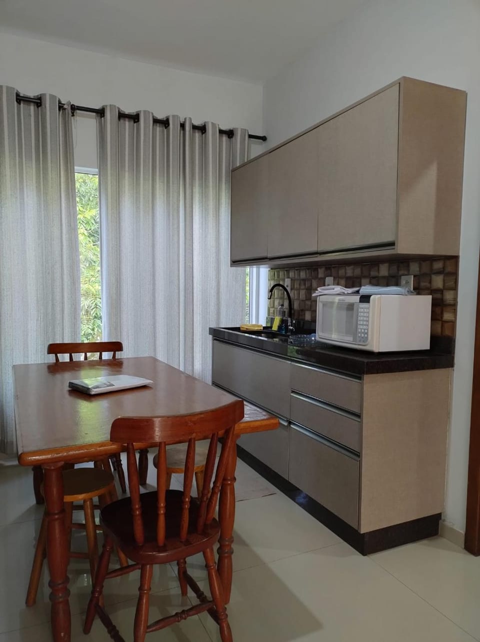 Casa para 5 pessoas com vista e ótima localização House in Camboriú