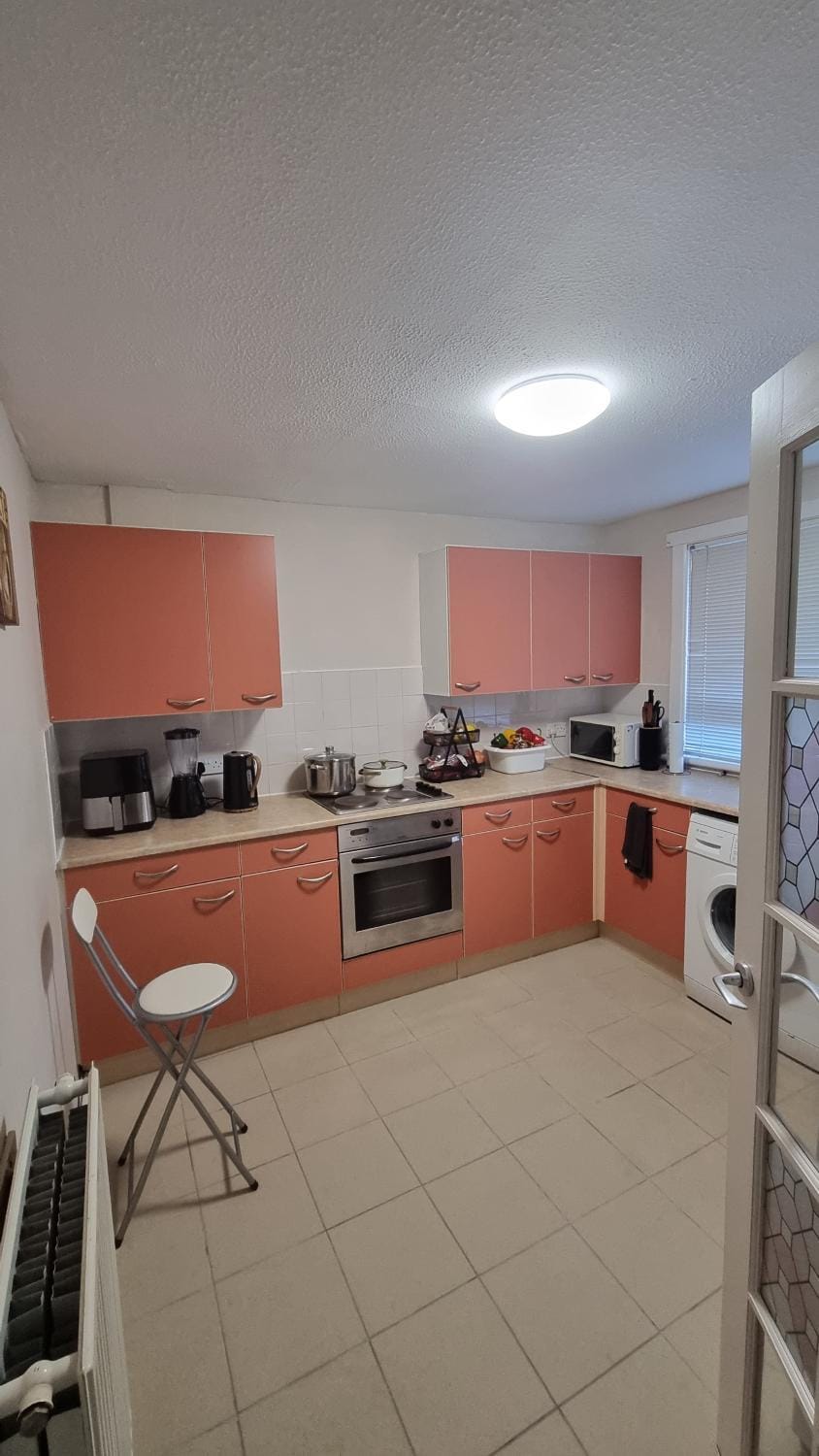 A cozy One Bedroom in a 2 bedroom flat Bed and Breakfast in Edinburgh