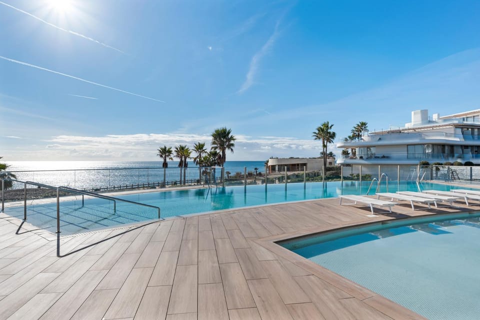 Sea view, Swimming pool