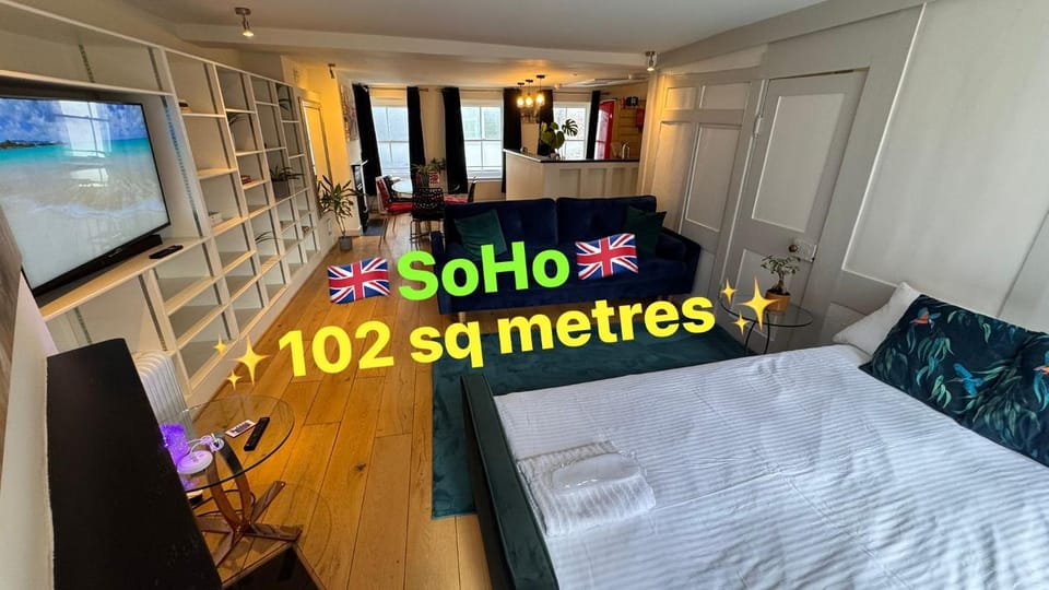 SoHo Elegant Apartment with AIR CONDITIONING - SLEEPS 8 - West End 102 sq meters Apartment in City of Westminster