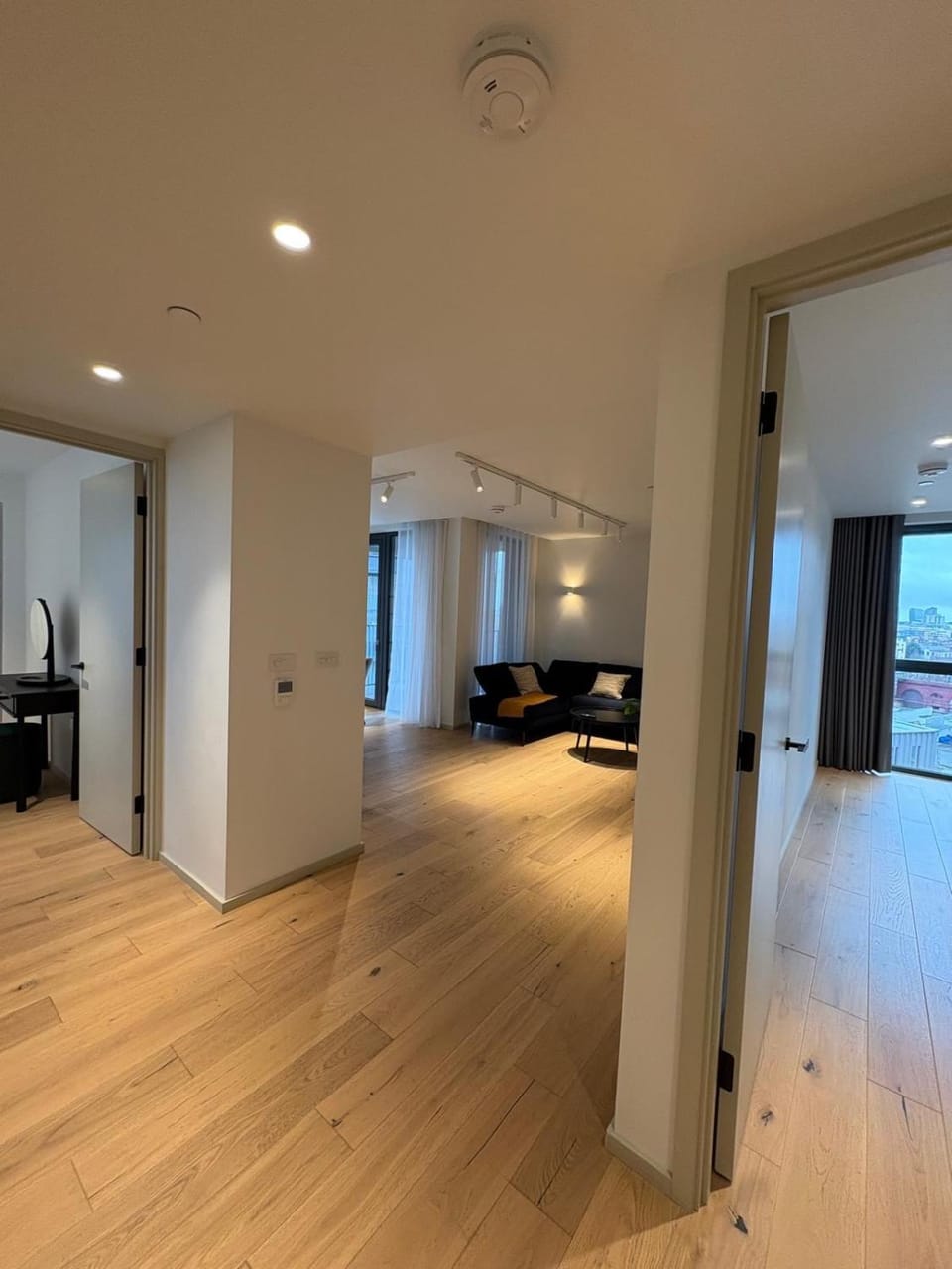 Luxury 2 Bed 2 Bath King Cross with Terrace Apartment in London Borough of Islington