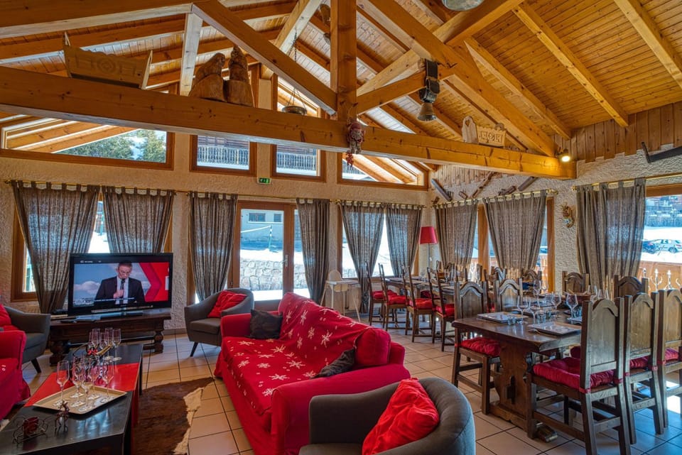 Property building, Living room