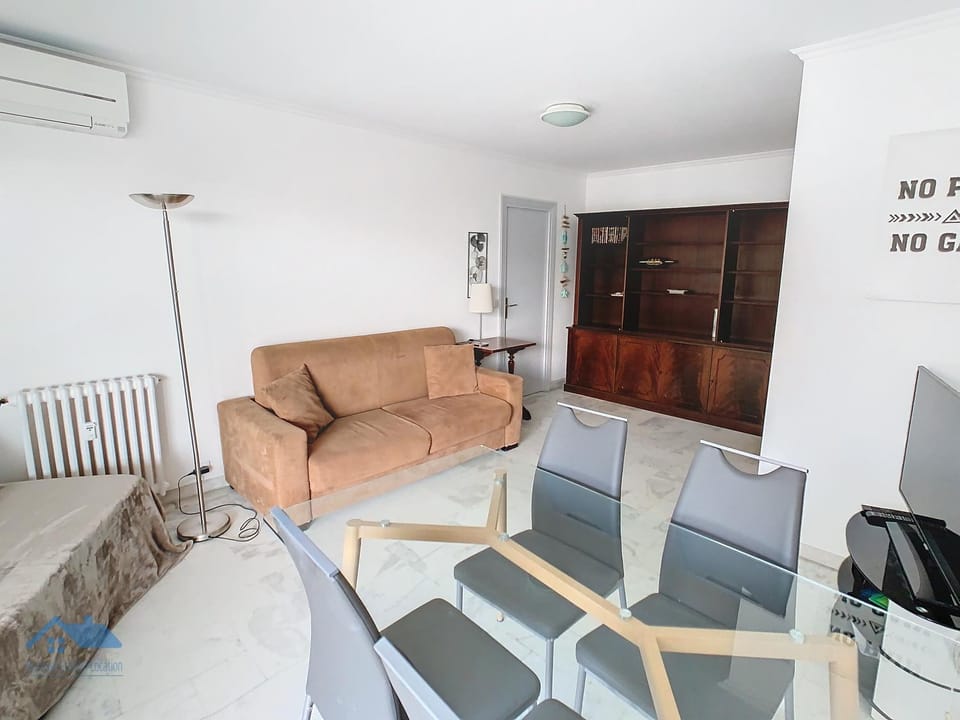 Living room, air conditioner